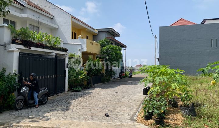 EXCLUSIVE BOARDING HOUSE IN A STRATEGIC LOCATION WITH A FREEHOLD CERTIFICATE 2