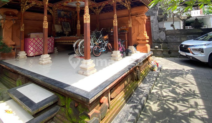 For Sale Balinese Style House Denpasar Dauh Puri 3 Bedrooms 2