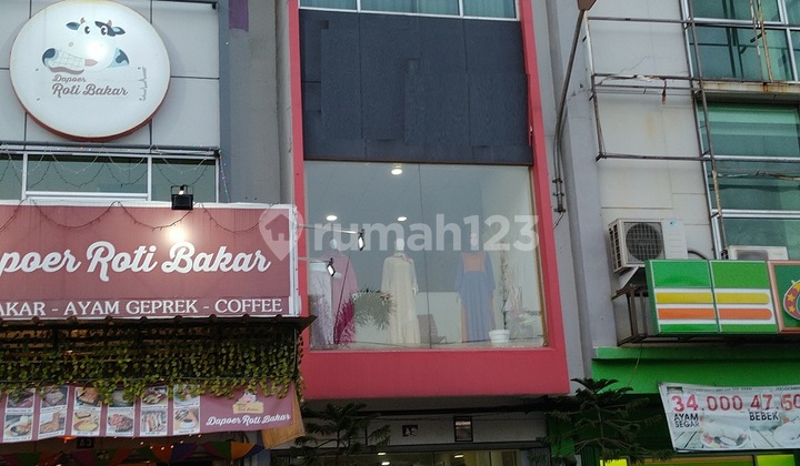 Ruko 4 Lantai Dgn Lift Barang Lokasi Komersial Strategis Hadap Jalan Raya Ruko 4 Lantai Dgn Lift Barang Lokasi Komersial Strategis Hadap Jalan Raya