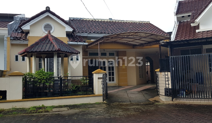 Harga Dibawah NJOP Halaman Luas 