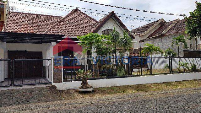 Rumah siap huni di araya blok depan lokasi favorit 1