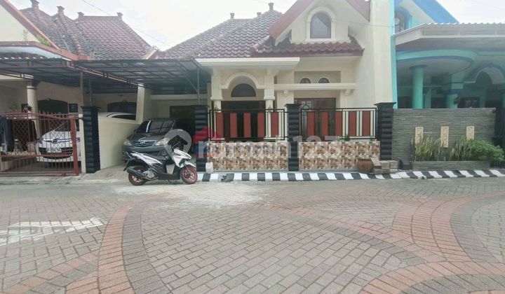 Rumah Bagus Siap Huni Dekat Sangat Strategis Rumah Bagus Siap Huni Dekat Sangat Strategis