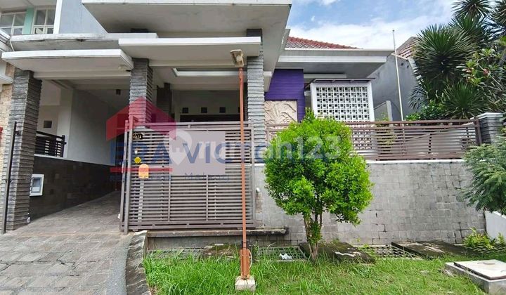 Large Ready-to-Live House Fully Furnished Suitable for Residence and Business 1