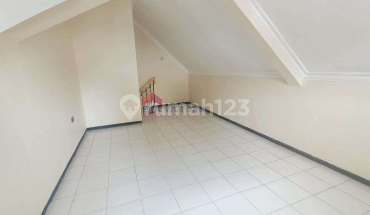 Rumah Bagus Siap Huni Dekat Sangat Strategis 2