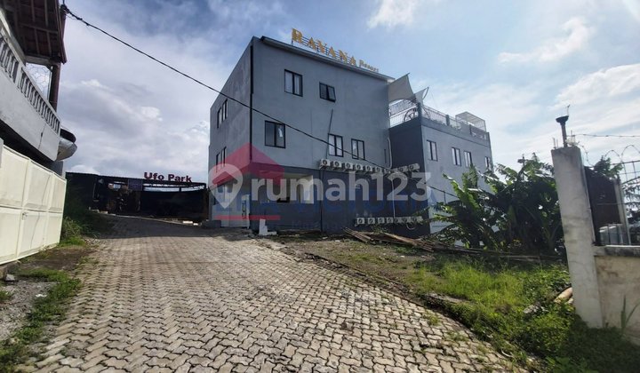 New 5-Storey Hotel Fully Furnished Suitable for Investment in Batu