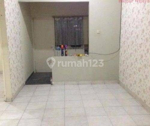 Rumah siap huni di cluster edelweis Karawaci Tangerang  2