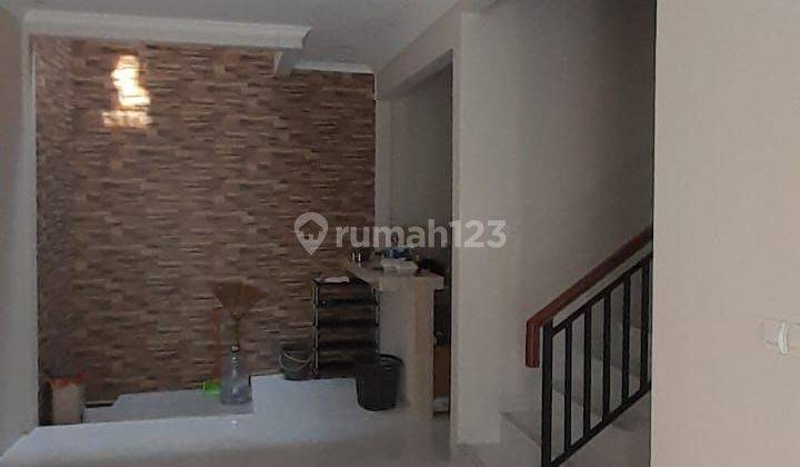 Rumah 2 Lantai Modern Minimalis dekat Cipadu Jaya 2