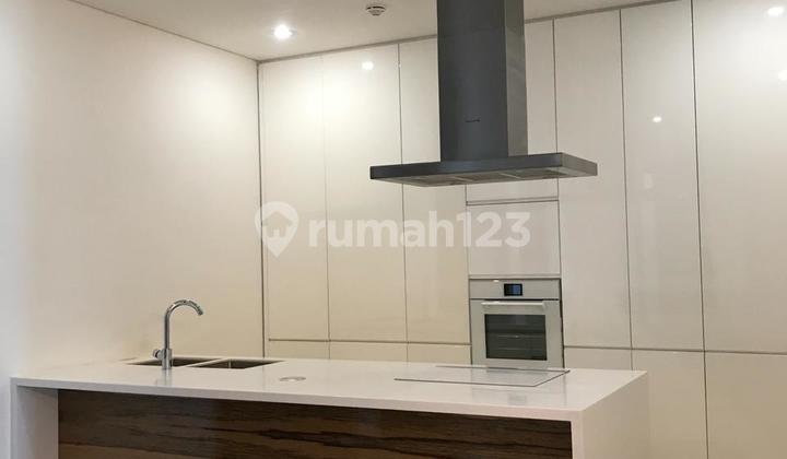 Jual Cepat Apartemen Pakubuwono House - 2+1 BR 175 Sqm Furnished