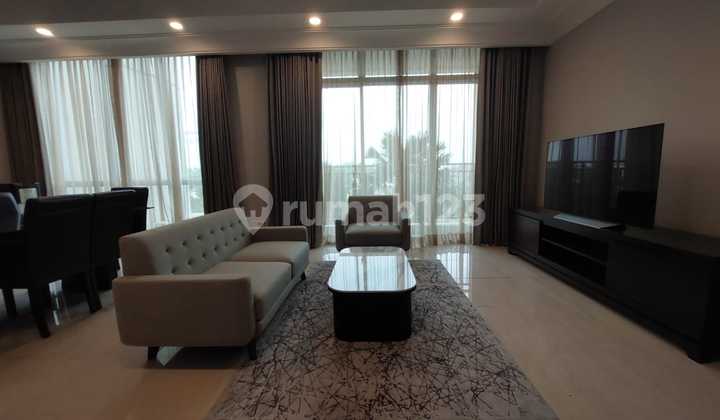 Apartment 3 BR Pakubuwono View Furnished