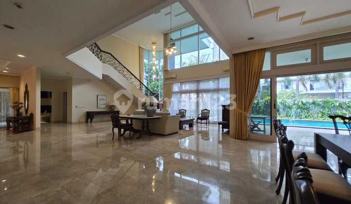 Dikontrakan Rumah Asri di Pusat Bisnis 2 Lantai, SHM, Dekat Akses KRL dan Mal Plaza Senayan Dikontrakan Rumah Asri di Pusat Bisnis 2 Lantai, SHM, Dekat Akses KRL dan Mal Plaza Senayan