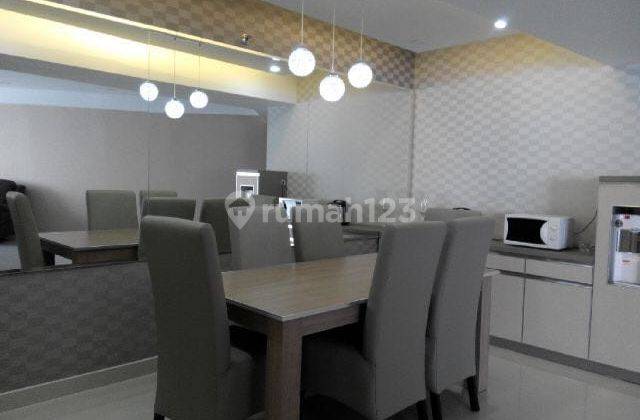 Apartement Taman Anggrek Condominum 3+1br 147m2 Furnished Bagus 1