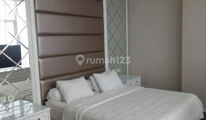 Apartement Verde 1 3 BR 170m2 Furnished Bagus Near Office Tower 1