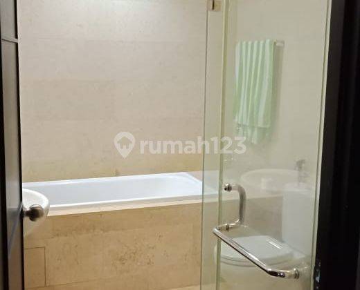 Sewa Apartement Essence Darmawangsa 3 BR 302m2 Unfurnished Bagus 1