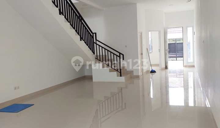 Ready-to-Live House Wide Street 2 Cars Good SHM Cheap LT 125m2