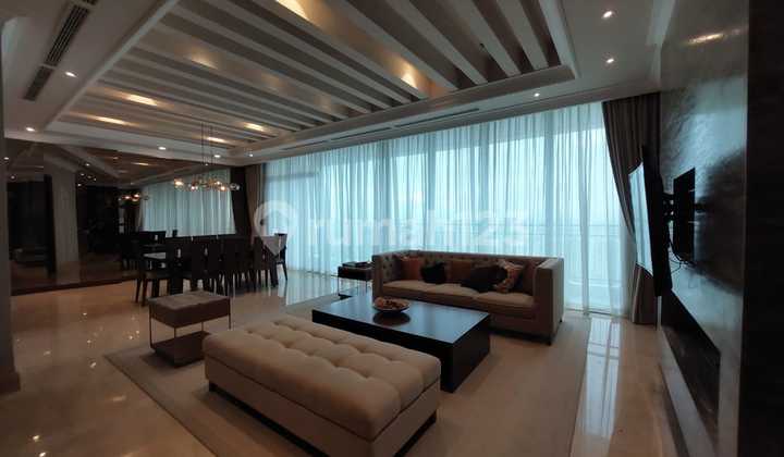 Best Unit Pakubuwono Signature Apartment - 4+1 BR 385 M2 Fully Furnished + Private Elevator