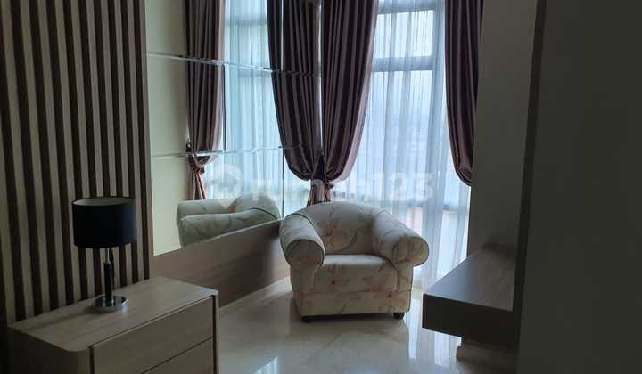 Best Price! For Rent: Essence Dharmawangsa Apartment in South Jakarta - 3+1 Bedrooms Fully Furnished Best Price! For Rent: Essence Dharmawangsa Apartment in South Jakarta - 3+1 Bedrooms Fully Furnished