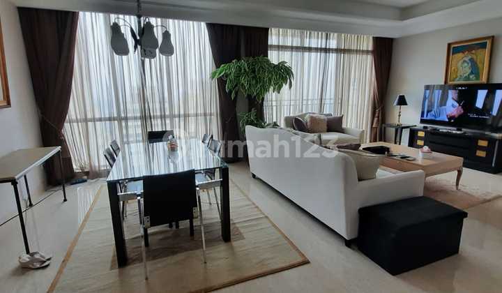 Disewakan Apartemen Pakubuwono View - 3BR Fully Furnished 2