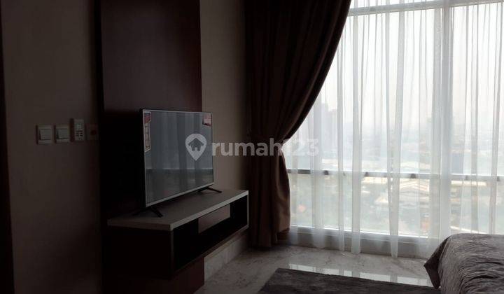 kamar tidur disewakan luxurious apartment at botanica