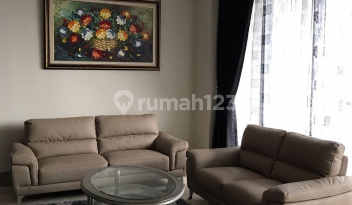ruang tamu sewa / jual apartemen district