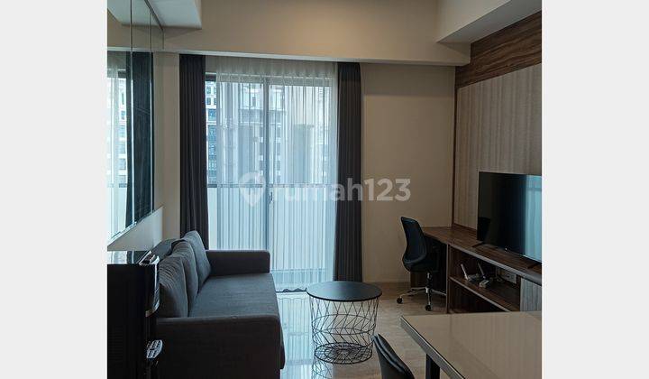 ruang tamu jual / sewa apartemen fifthy