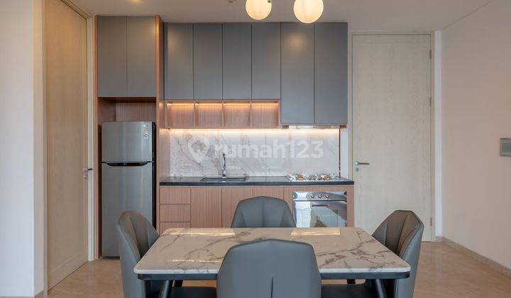 Luxury Unit , Sewa Apartemen Izzara Simatupang 2 BR Full Furnish 2