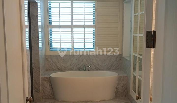 For Rent St. Regis Jakarta, Luxurious Apartment in Central Jakarta
