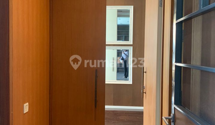 Best Offer Sewa Apartment Verde 3 BR Fully Furnished 2