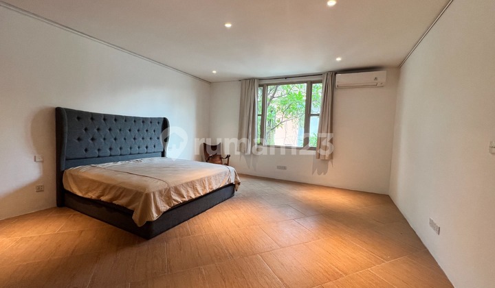 For Rent! Best House at Widya Chandra Near SCBD South Jakarta 5BR Furnished For Rent! Best House at Widya Chandra Near SCBD South Jakarta 5BR Furnished