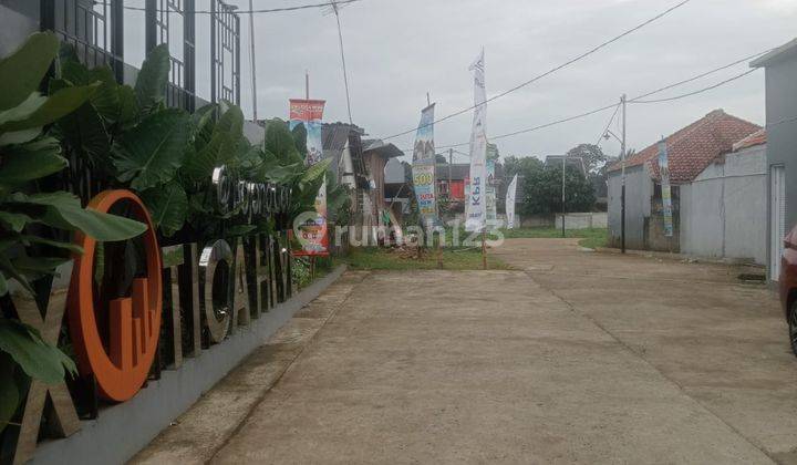 RUMAH CANTIK  TEPI JALAN RAYA DEKAT DENGAN STASIUN BOJONG GEDE 2