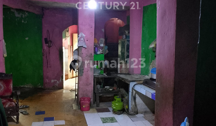 Rumah di Manunggal Lubang Buaya Cipayung