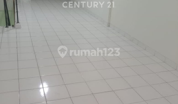 2-Story Shop House Busy Location Suitable for Business in Alam Sutera R2311 2