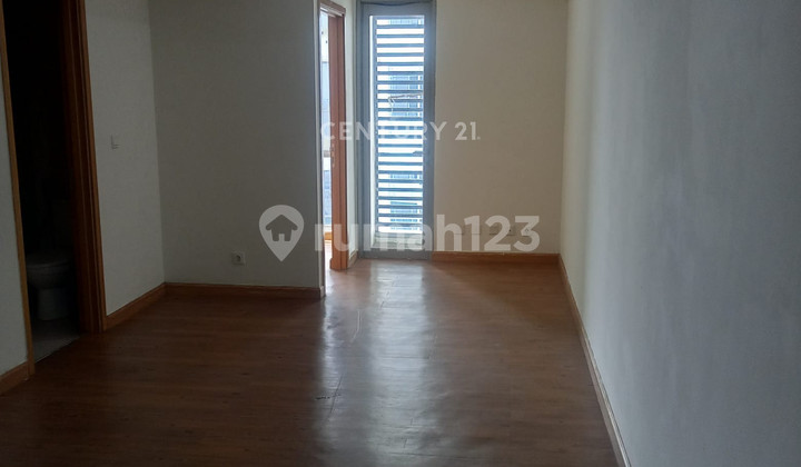 Strategic Office Space in The Mansion Bougenville Dukuh Golf Kemayoran NS0052