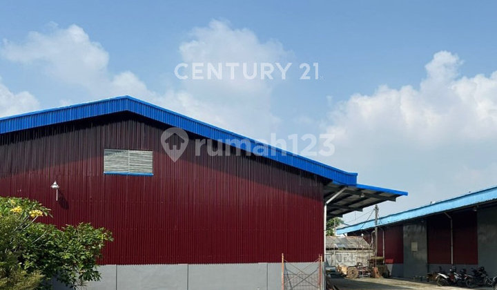 Ready-to-Use Warehouse 392 M2 Cimanggis Warehouse, West Java Ready-to-Use Warehouse 392 M2 Cimanggis Warehouse, West Java