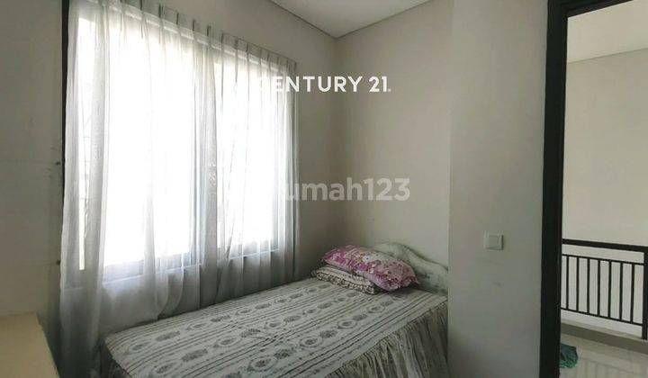 Rumah Hoek 2 Lantai Di Griya Illustria Pagedangan R1972 2