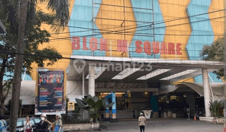 Kios Strategis Posisi Hook Di Blok M Square S8782 Kios Strategis Posisi Hook Di Blok M Square S8782