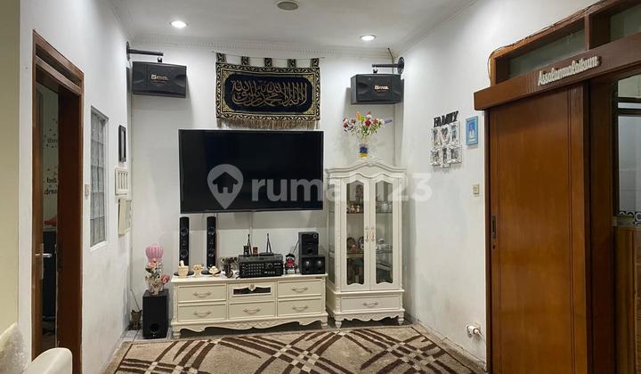 Rumah Murah 1.5 Lantai Siap Huni Minimalis SHM di Batununggal