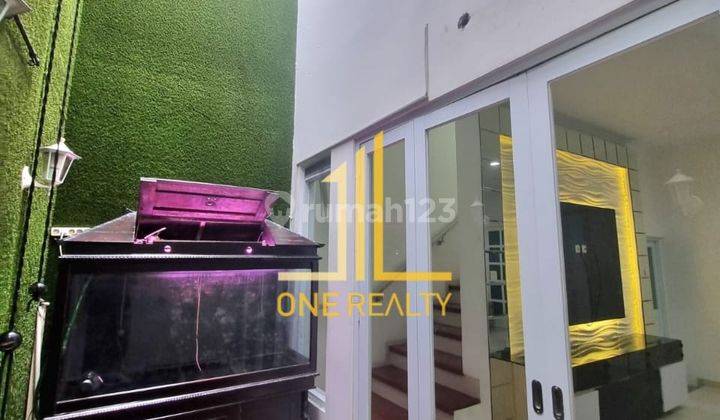 Rumah 2 Lantai Bagus Semi Furnished SHM di Buah Batu, Bandung 2