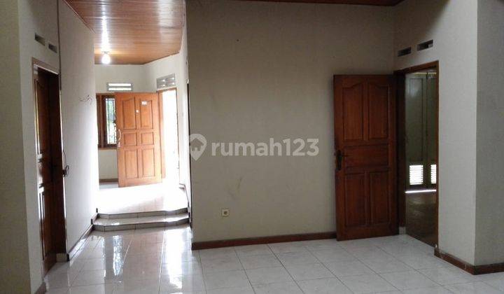 Rumah 2 Lantai Bagus SHM di Cimahi Utara, Cimahi 2