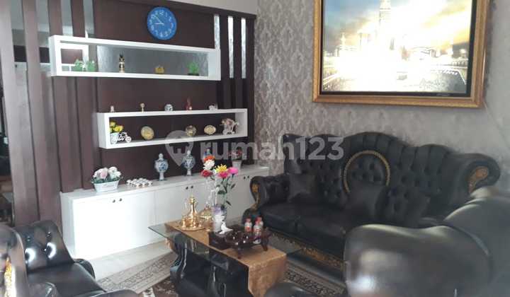3-Storey Renovated House with SHM in Antapani, Bandung 2