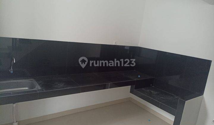 Rumah 2 Lantai Baru Unfurnished SHM di Antapani, Bandung 2