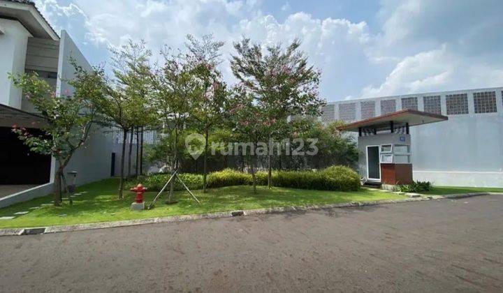 Rumah 2 Lantai Bagus SHM di Summarecon Bandung, Bandung 2