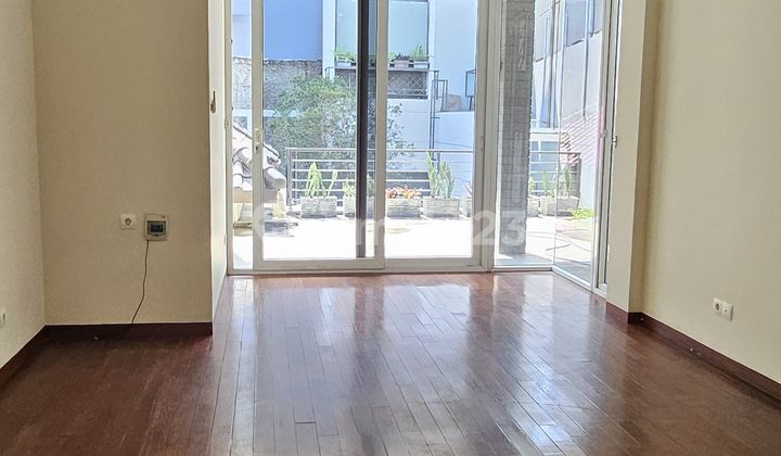 Good 2-Story Inexpensive House With SHM In Setra Murni 2