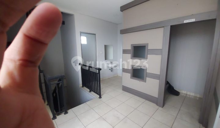 For Sale: 3-Story Shop House Ready to Occupy. Location Inside M Square Complex. For Sale: 3-Story Shop House Ready to Occupy. Location Inside M Square Complex.