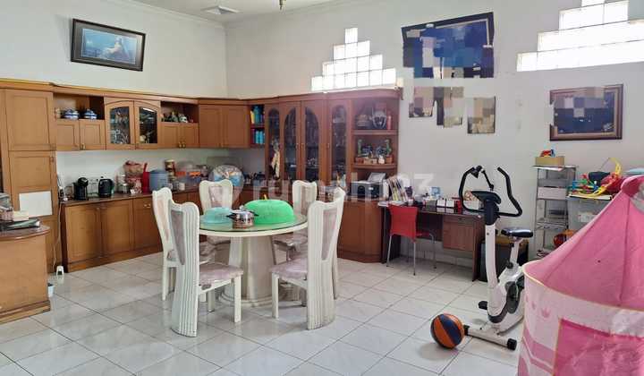 Rumah Murah Bagus Cocok Untuk Tempat Usaha Shm Di Gatot Subroto Rumah Murah Bagus Cocok Untuk Tempat Usaha Shm Di Gatot Subroto