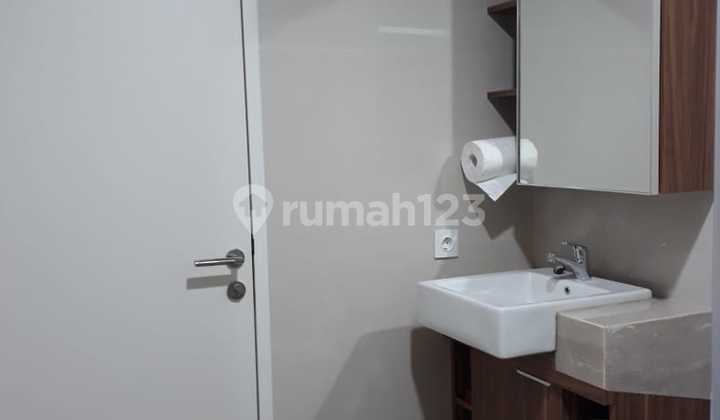 Apartemen Murah 2 Kamar Tidur Furnished di Landmark Residence 2