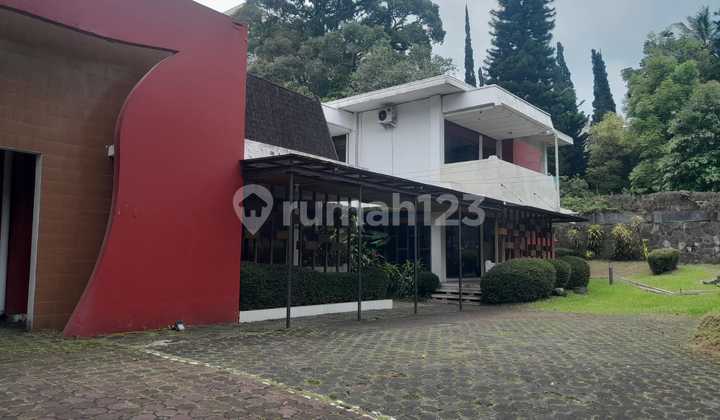 Disewakan Rumah Besar Di Setiabudi Bandung 1