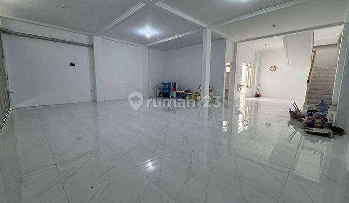 Disewakan Ruang Usaha Di Cikutra Bandung 1
