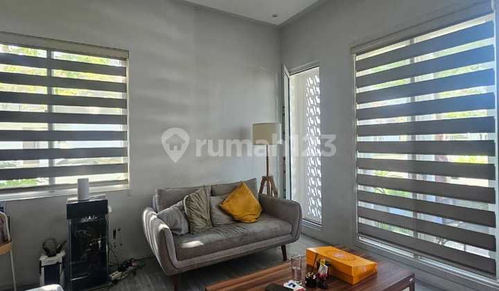 Rumah Murah 2 Lantai Semi Furnish Bagus SHM di Summarecon Bandung 2