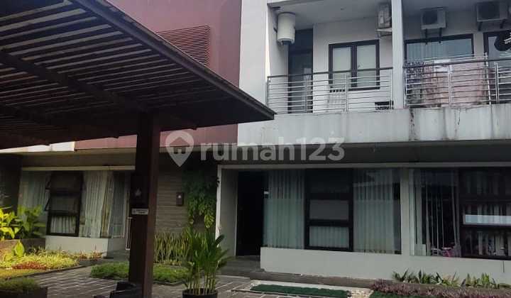 Rumah Murah 3 Lantai Full Furnished Bagus SHM Maple Town House 2