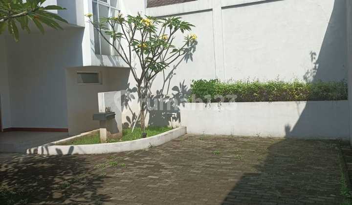 Affordable 2-Story New House Ready to Live In, Good SHM in Batumas Mengger 2